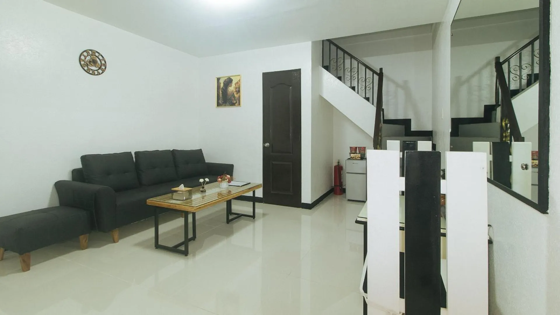 Lavita By Reddoorz Angeles Hotel